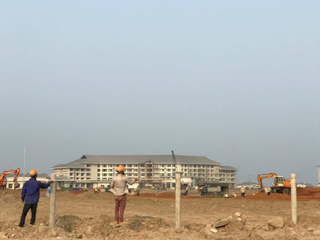 Chi tiền tỷ mua condotel, không nhà đầu tư nào thấy sổ đỏ