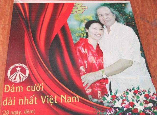 Cụ ông 80 lấy vợ 28 tuổi, sinh liền 2 con
