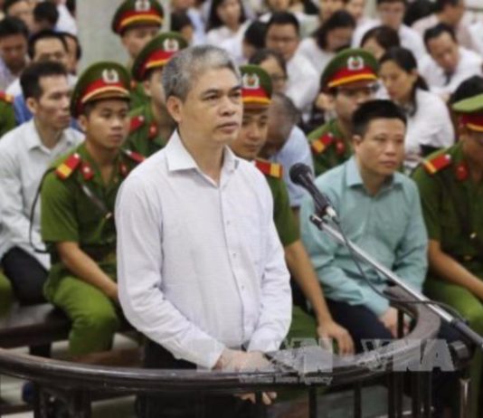 ‘Được đến tặng quà các đồng chí lãnh đạo là mừng rồi’