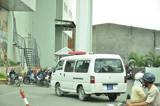 thi thể đàn ông trong bao tải