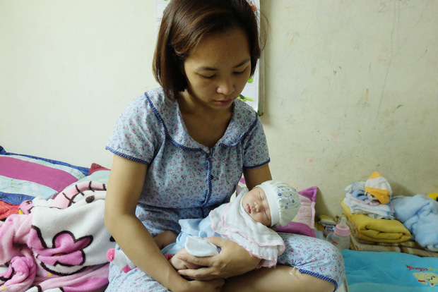 Vụ bé gái 15 ngày tuổi bị mẹ bỏ rơi: "Đừng chỉ trích mẹ bé, cô ấy đang bị chấn động tâm lý"