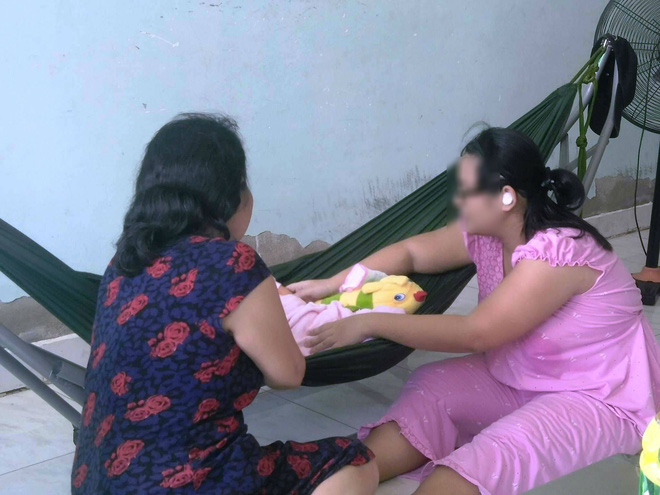 Bé gái 16 tuổi bị anh rể dùng vũ lực để xâm hại