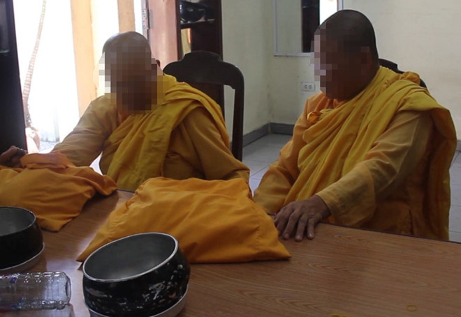 giả danh nhà sư