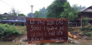 qua cầu phải trả phí