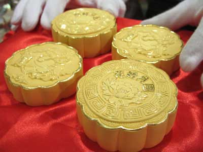 bánh Trung Thu bạc triệu