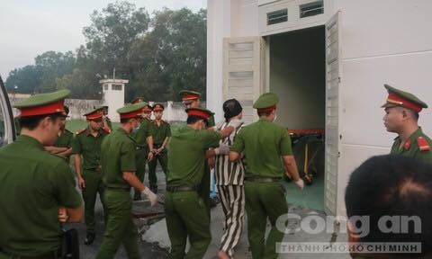 Nguyễn Hải Dương trên đường bị áp giải đến nơi thi hành án