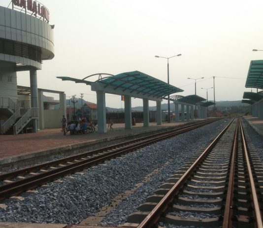 Đi bộ 130km trong 5 ngày liên tục từ Bắc Giang về Quảng Ninh để trốn cách ly