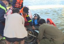 Nhóm “đạo chích” giả Grab, ném xe máy xuống sông phi tang