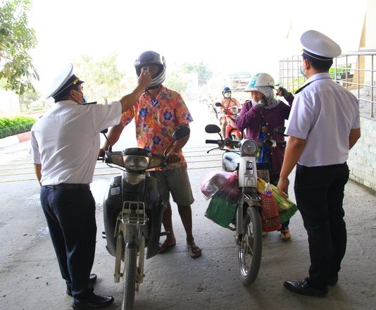 Tây Ninh: Vượt biên qua Campuchia đánh cá, cặp vợ chồng bị nhiễm SARS-CoV-2