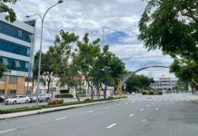 12 tỉnh, thành nào đang yêu cầu dân không ra đường sau 18h?