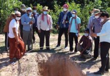 Campuchia đào sẵn huyệt ch.ô.n người ch.ế.t giữa chuỗi ngày Covid-19 ch.ế.t ch.ó.c