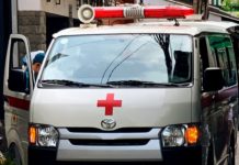 Chủ phòng khám mang th.i th.ể cô gái đến trại hòm