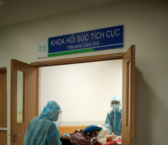 Đêm trắng tại “thành trì” cuối cùng chiến đấu với Covid-19 ở TPHCM
