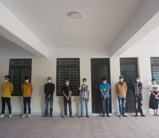 Khởi tố thêm 13 bị can trong vụ bán hàng online lừa hơn 100 tỉ đồng