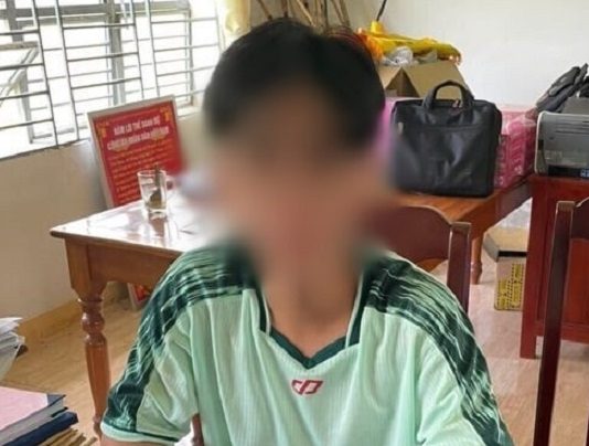 Nam sinh 15 tuổi s.á.t h.ạ.i thầy hiệu trưởng ở Quảng Nam khai gì?