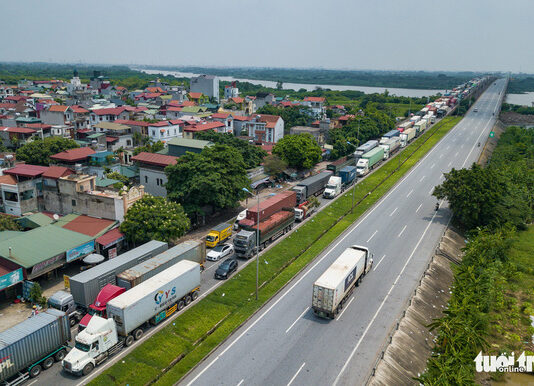 NÓNG: Chính phủ gỡ lưu thông hàng hóa, không kiểm tra xe chở hàng có QR từ 0h ngày 30-7
