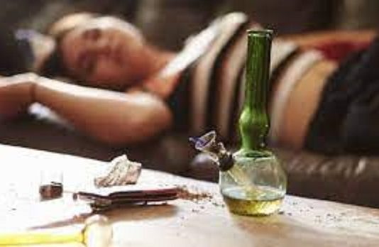 Cô gái nghi nhiễm nCoV tụ tập dùng m.a t.ú.y cùng 12 người