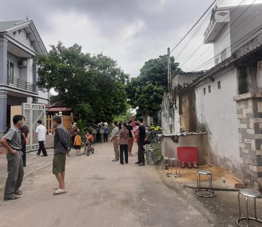 Nửa đêm cầm d.a.o tr.u.y s.á.t vợ chồng hàng xóm làm 2 người th.ương v.ong