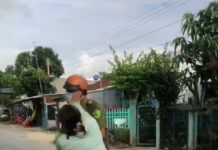 Tạm giữ hình sự người vợ lao vào đ.á.nh công an xã để bênh vực chồng