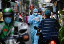 TP.HCM đề nghị chi viện hàng nghìn cán bộ y tế