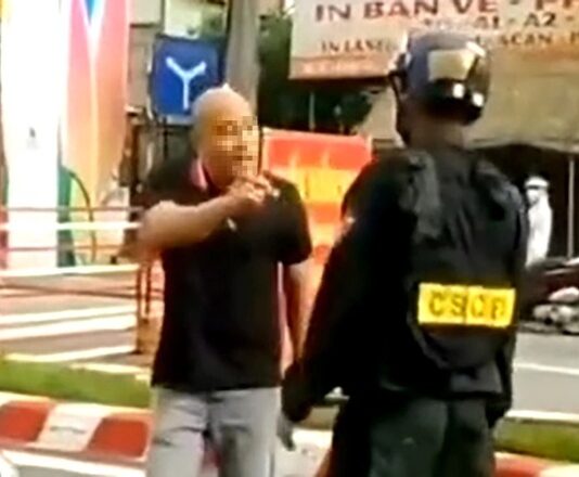 Tạm giam lái xe Mercedes “đi làm từ thiện bằng cái tâm” đe dọa cảnh sát