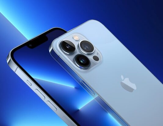 iPhone 13 có thể nghe gọi mà không cần gắn thẻ SIM