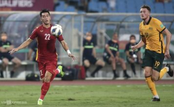 CĐV Australia: ‘Việt Nam cố tình làm xấu mặt sân Mỹ Đình’