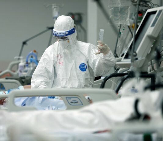 TP HCM điều tra việc mua bán gói thuốc điều trị Covid-19