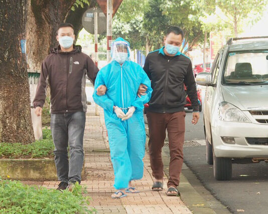 34 năm trốn trại giam lấy vợ, sinh con vẫn không thoát tội