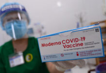 Nỗi lo ‘đứt’ vắc xin Moderna mũi 2 ở TP.HCM