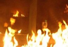 Á.n m.ạng đau lòng: Anh trai đổ xăng lên người em gái đốt khiến cả 2 t.ử vo.ng