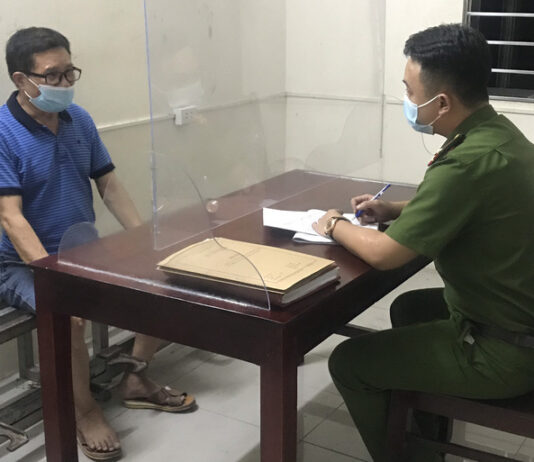 Tài xế ôtô tông 2 người thươ.ng v.ong rồi bỏ chạy, kéo lê xe máy hàng km