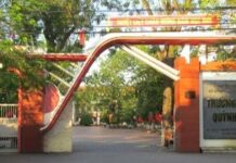 Mải xem điện thoại, nam sinh lớp 10 ngã từ tầng 3 trường học t.ử v.o.ng