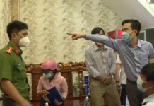 Người đàn ông hỏi ‘mày công tác ở đội nào’ khi bị kiểm tra