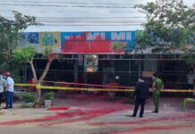 Bắt nhóm đối tượng tạt sơn, mang quan tài đe dọa gia đình F0 để đòi nợ