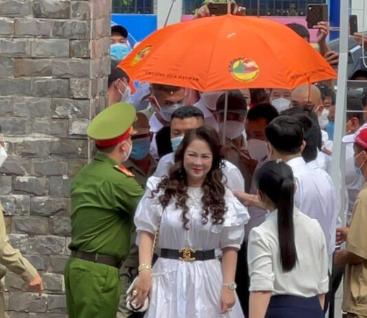 Nam thanh niên cưỡng đoạt 2 triệu đồng của bà Nguyễn Phương Hằng được hưởng án treo