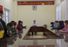 Đà Nẵng: Công nhân kéo đến trụ sở cơ quan thi hành án để xin nhận tiền nợ lương