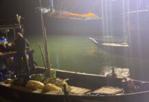 Ghen tuông vì nghĩ vợ ngoại tình, cha ôm con gái ném xuống sông