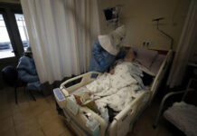 WHO: Nửa triệu người đã chết kể từ khi Omicron xuất hiện