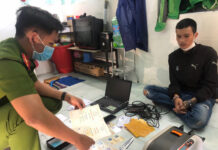 Xài bằng lái xe giả đặt làm qua mạng xã hội, coi chừng… đi tù