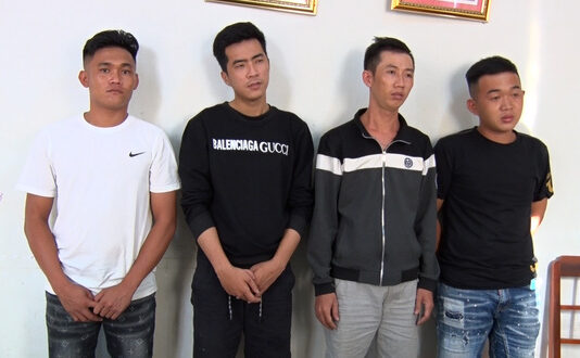 Bắt 8 người dùng súng thanh toán nhau kinh hoàng đêm mùng 2 Tết