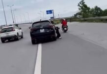 Vụ cô gái bám vào xe Mazda rồi bị hất văng xuống đường: Hành vi của lái xe là nguy hiểm, cần phải xử lý nghiêm