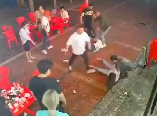 Bắt giữ hàng trăm tội phạm sau vụ 4 cô gái bị đ.ánh đ.ập ở Trung Quốc