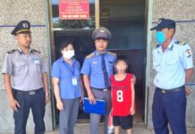 Bé trai 10 tuổi đang ngủ ở nhà, tỉnh giấc đã trên… tàu hỏa