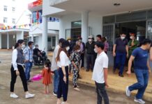 Cán bộ làm giấy khai t.ử cho cháu bé còn sống, xin… rút kinh nghiệm