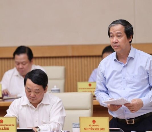 Đề xuất miễn toàn bộ học phí cho học sinh Trung học cơ sở trên toàn quốc