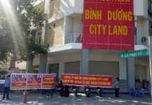 Cả ngàn người ở Bình Dương cùng tố giác doanh nghiệp bất động sản
