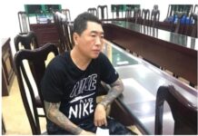 Lật mặt kẻ trốn truy nã Interpol từ tiếng rao của người bán hàng rong