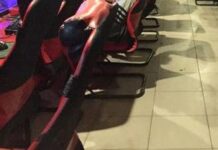 Bé gái 4 tuổi bị thanh niên giở trò đồi bại khi theo bố mẹ tới quán internet