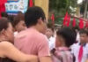 Sự thật thông tin một học sinh ở Phú Thọ bị nhóm phụ huynh lôi ra cổng trường hành hung trong ngày khai giảng